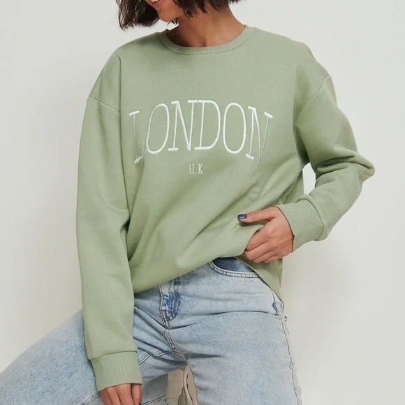 Green 'London' Sweatshirt - Picture 2 of 13